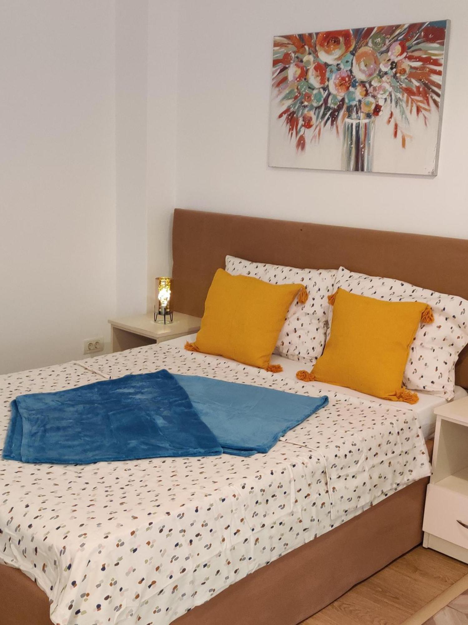 Studio Deluxe Uniri บูคาเรสต์ ภายนอก รูปภาพ