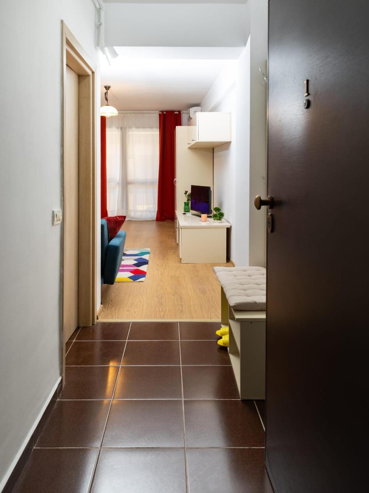 Studio Deluxe Uniri บูคาเรสต์ ภายนอก รูปภาพ